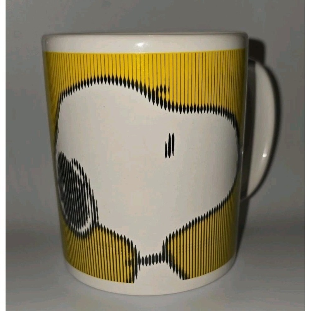 Vintage 2015 Snoopy Ceramic Mug Black Yellow and White 12oz Hot Or Cold